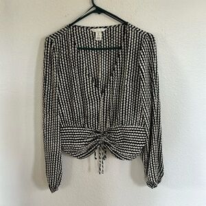 H&M V Neck, black and white blouse